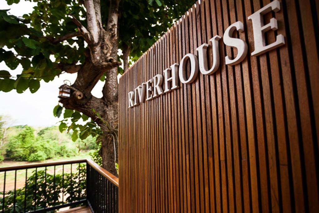 Riverhouse-The Teak House แม่สะเรียง ภายนอก รูปภาพ